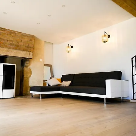 بيت ضيافة La Loge *